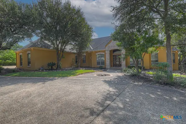 9752 Trophy Oaks Drive, San Antonio, TX 78266