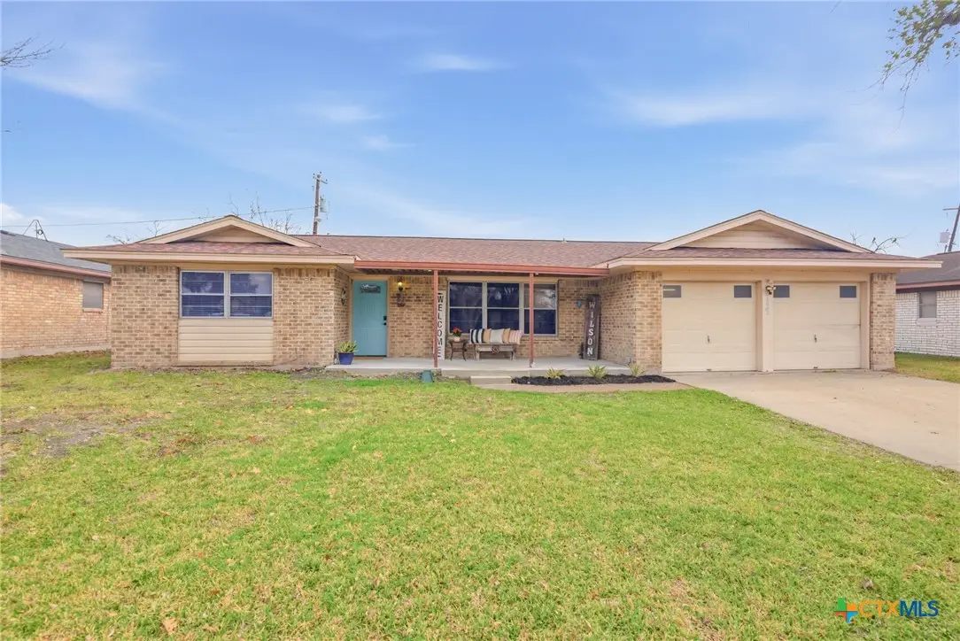 2002 Mission Drive, Victoria, TX 77901 - #1
