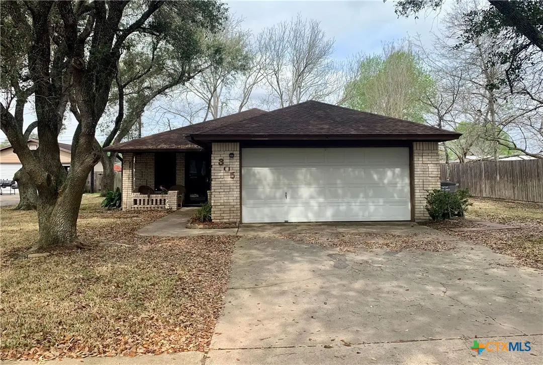 305 Glenmore Street, Victoria, TX 77904 - #1