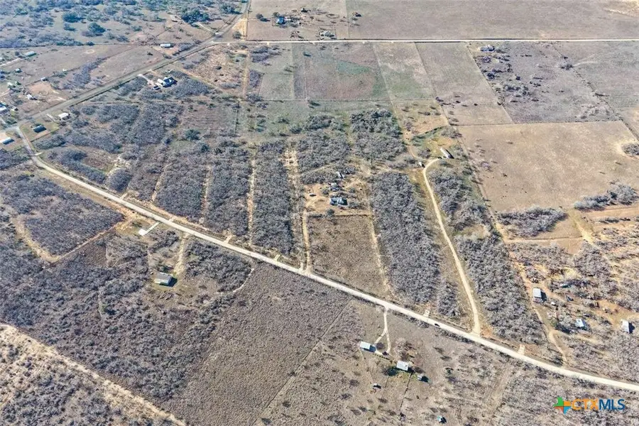 469 County Road 477, Stockdale, TX 78160 - #3