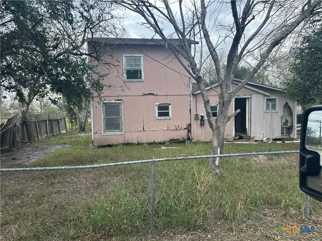 713 Rosita, Sinton, TX 78387 - #1