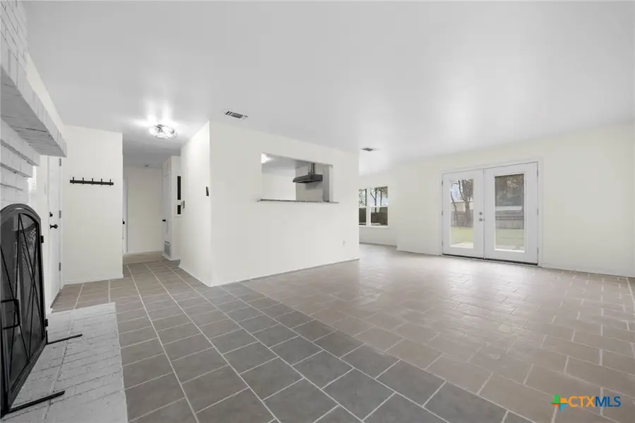 1800 Kirk Avenue, Killeen, TX 76543 - #3