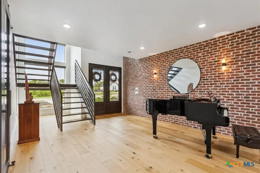 209 Glenview Circle, Belton, TX 76513 - #2