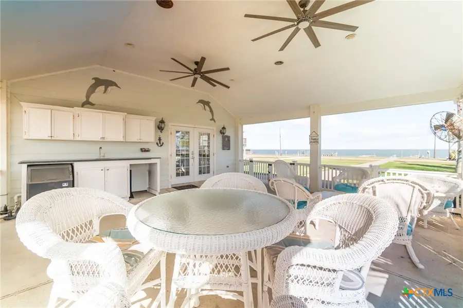 316 Marshall Johnson Avenue, Port Lavaca, TX 77979 - #3