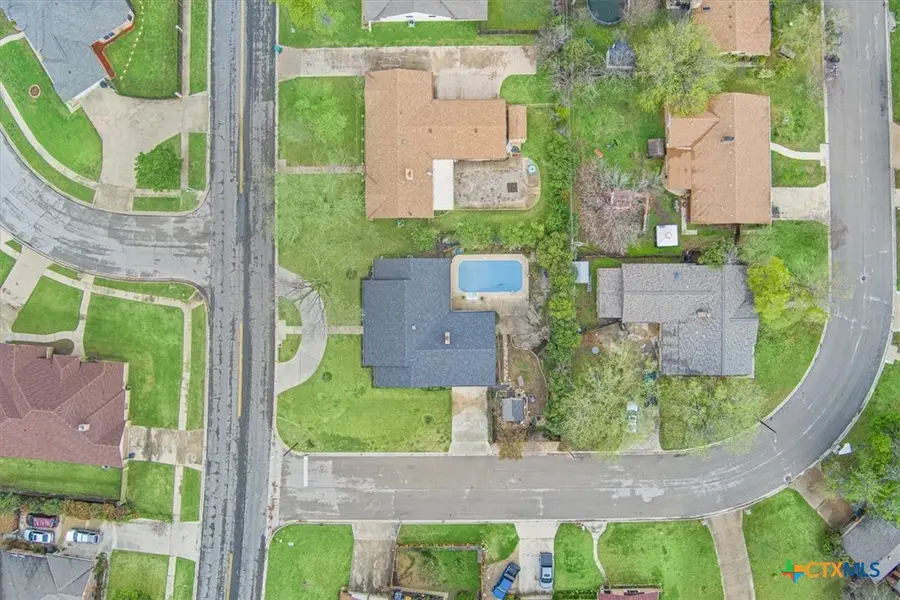 901 S Roy Reynolds Drive, Harker Heights, TX 76548 - #2