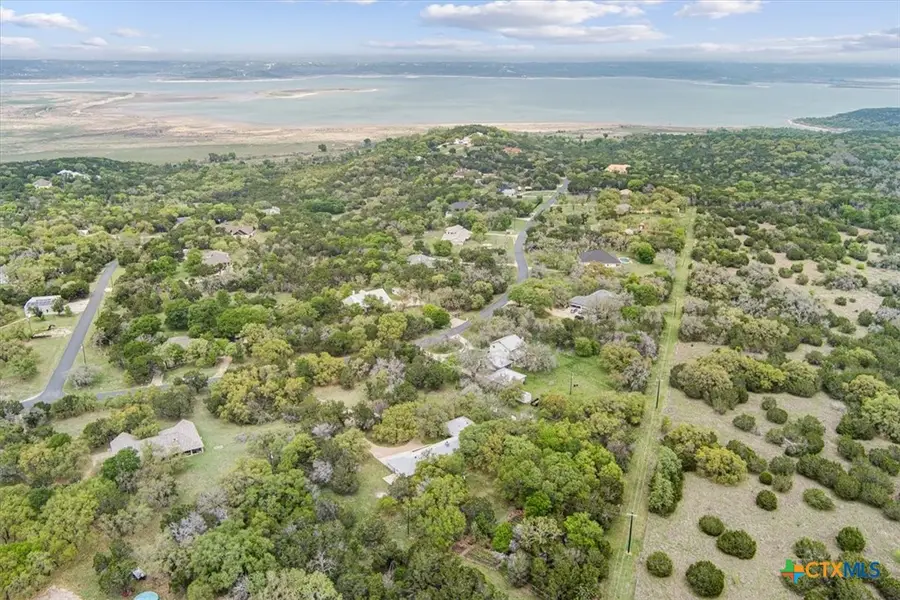 7511 N Lakeview Drive, Salado, TX 76571 - #2