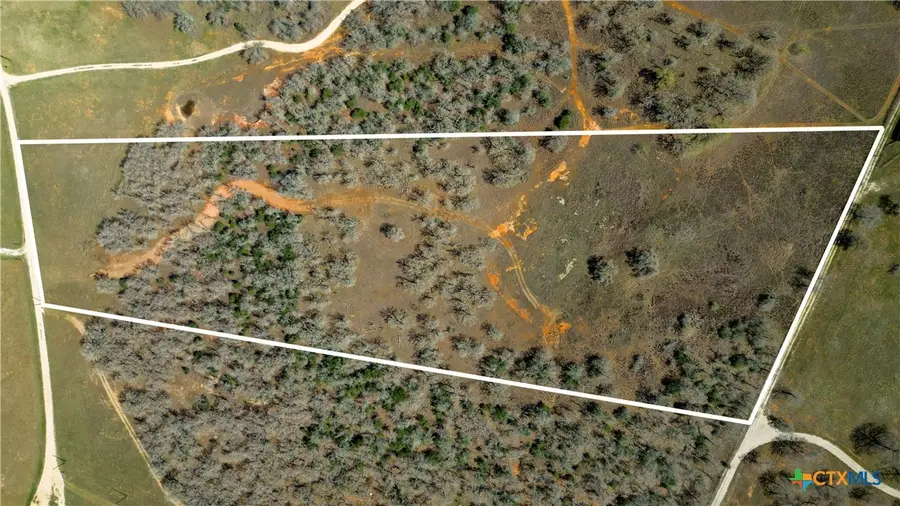 117 White Horse Lane, Stockdale, TX 78160 - #2