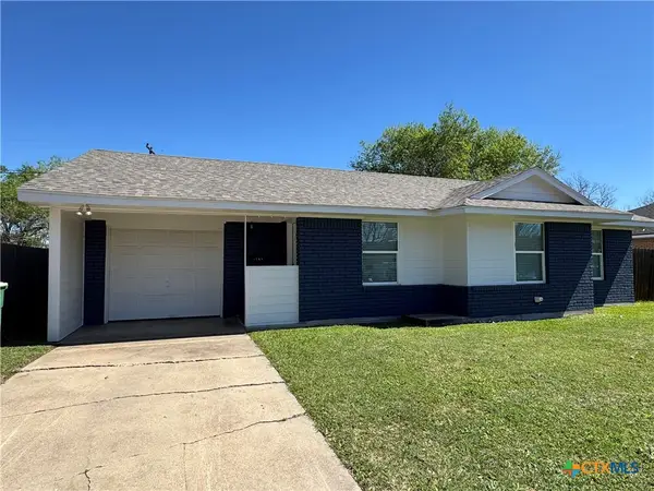 1708 Alamo Drive, Victoria, TX 77901