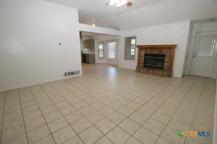 210 Paula Street, Copperas Cove, TX 76522 - #3