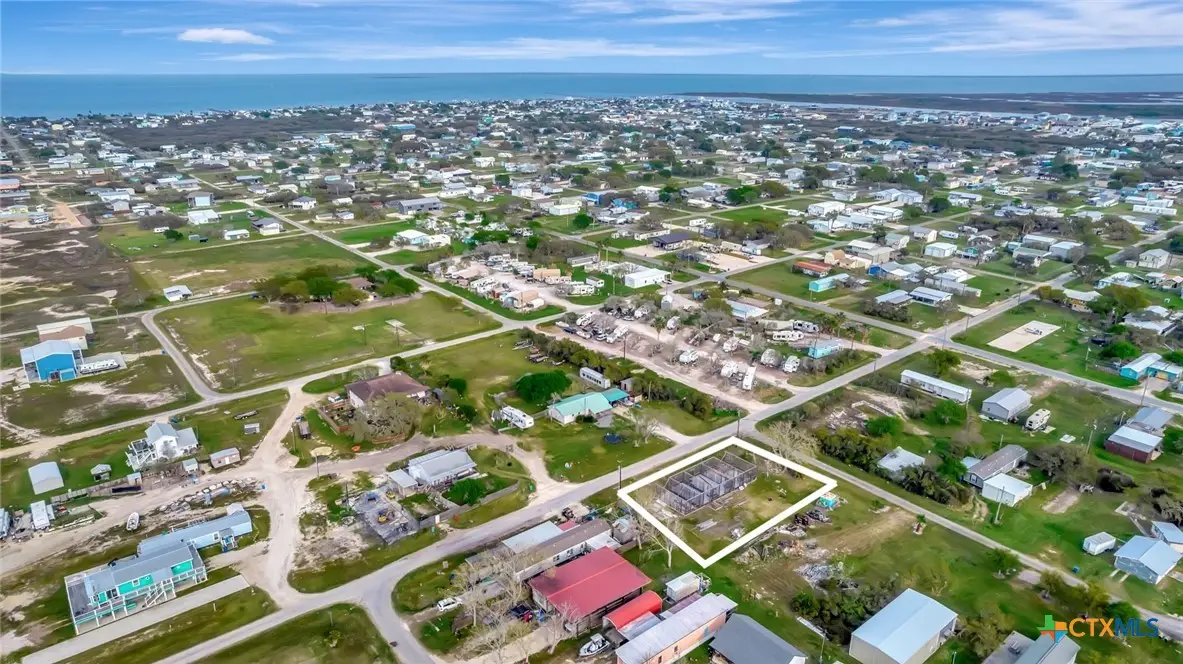 814 N 15th Street, Port Oconnor, TX 77982 - #1