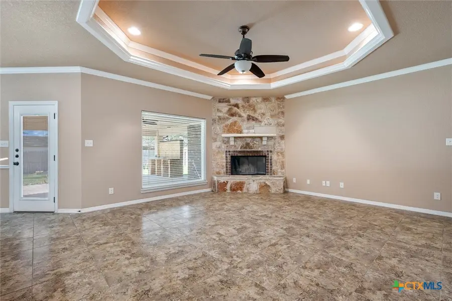 2001 Silver Spur, Belton, TX 76513 - #3