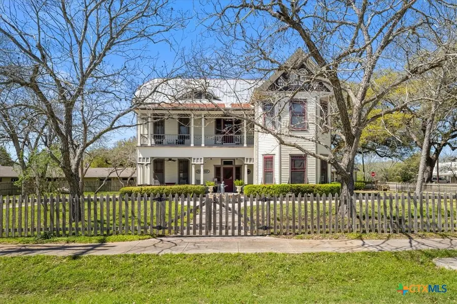 501 W Moore, Moulton, TX 77975 - #3