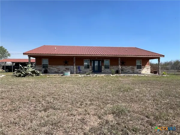 1206 Al Calde De La Bahia, Goliad, TX 77963