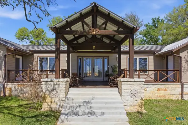 18335 Fm 86, Red Rock, TX 78662