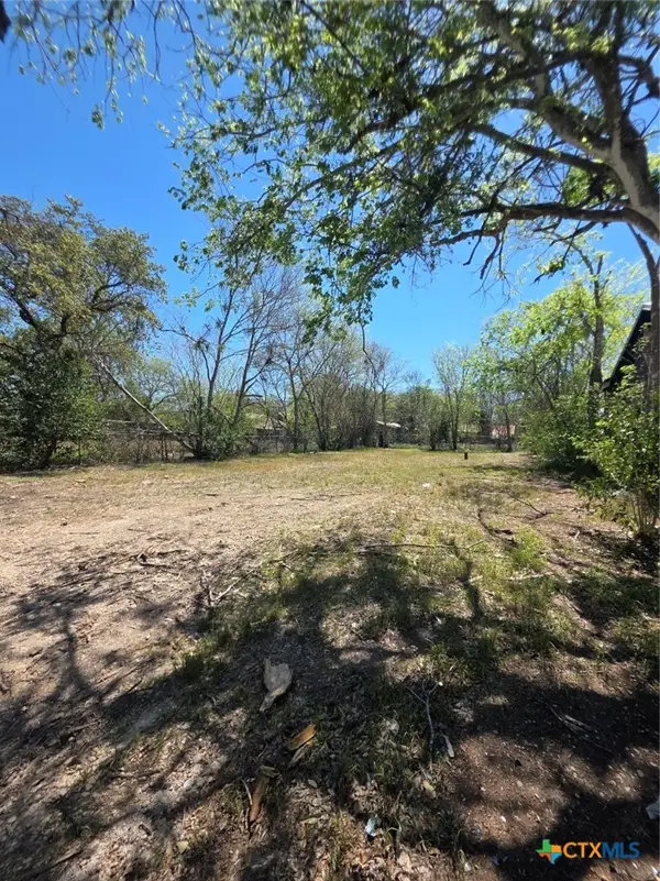 941 Matamoros Street, Seguin, TX 78155