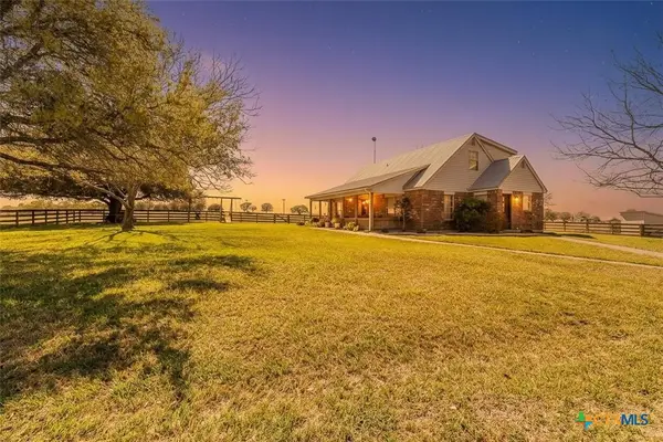 2110 Immenhauser Road, Yoakum, TX 77995