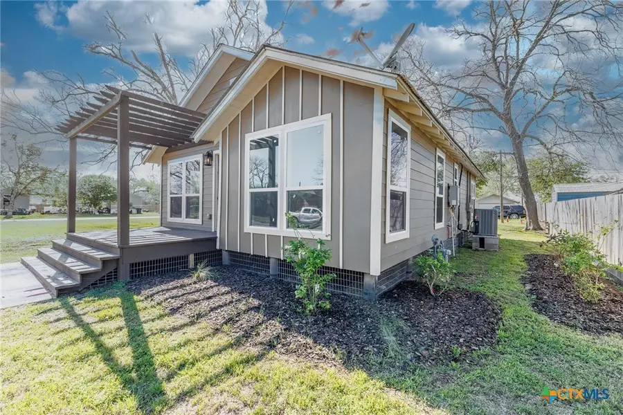 403 W French Street, Cuero, TX 77954 - #3