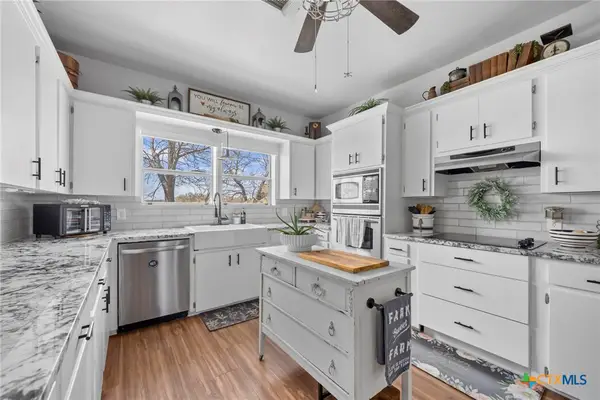 656 County Road 1301, Lampasas, TX 76550