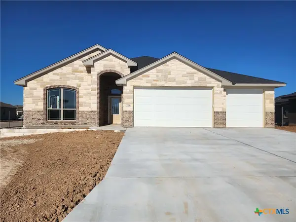 724 Golden Eagle Drive, Salado, TX 76571