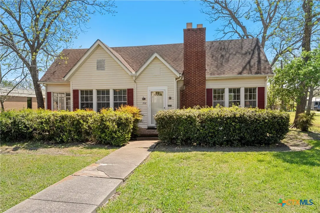 708 E Texas Avenue, Mart, TX 76664 - #1