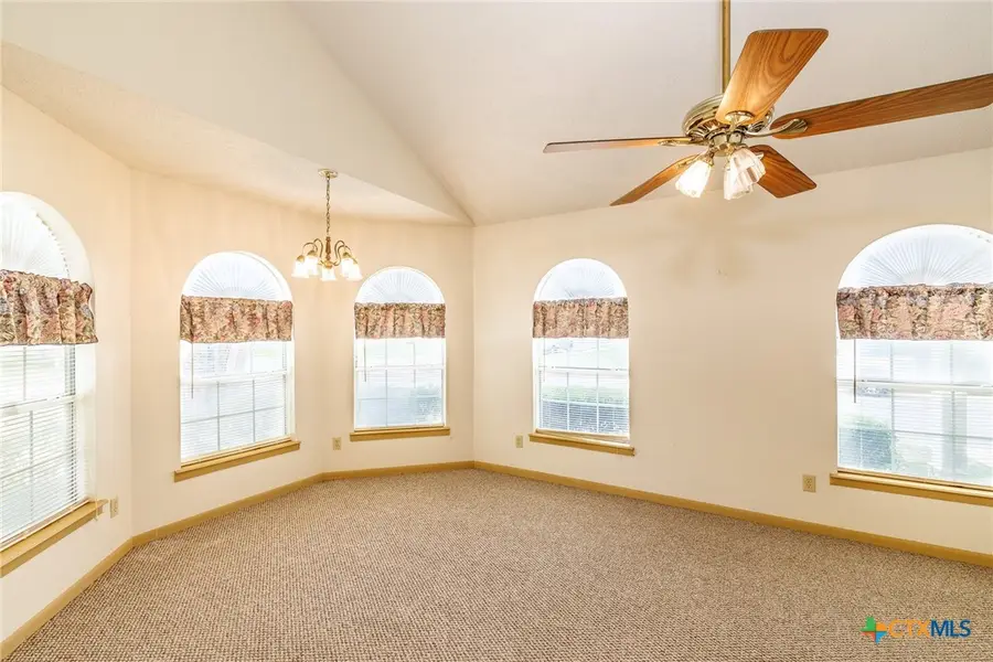 806 Saint Michael Street, Gonzales, TX 78629 - #3