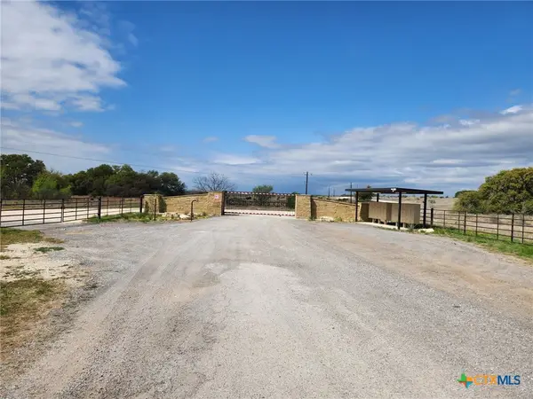 400 Blackjack Oak Drive, Goldthwaite, TX 76844
