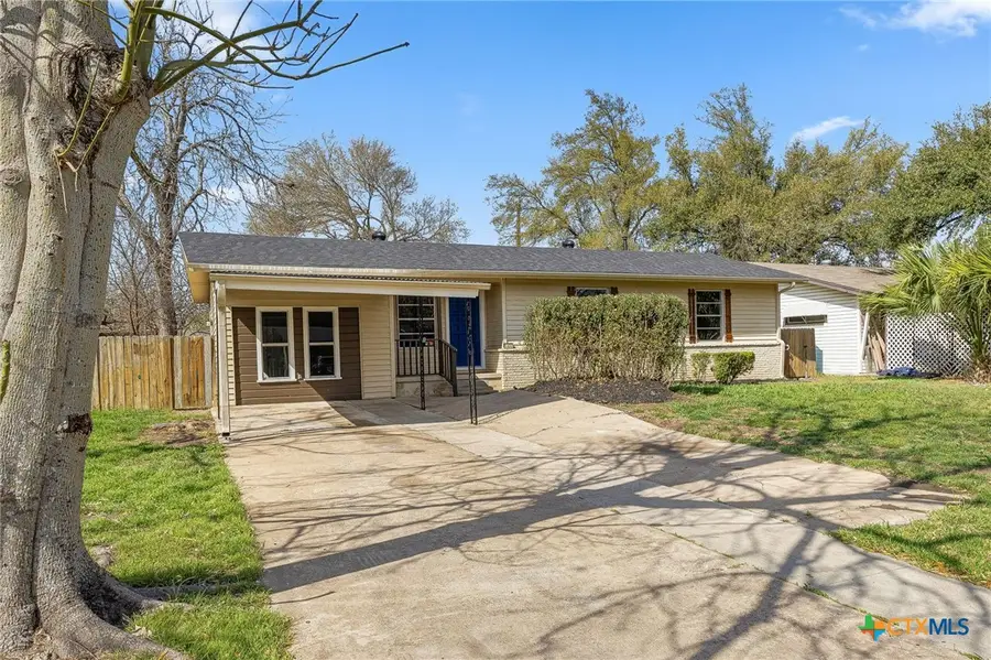 1402 Kent Street, Taylor, TX 76574 - #3