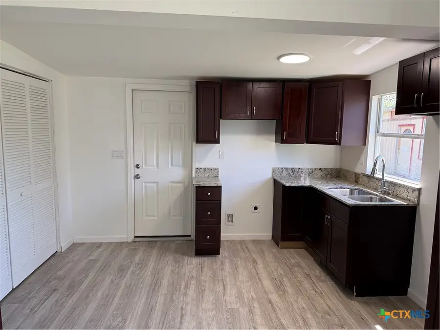 2411 Mumphord Street, Victoria, TX 77901 - #3