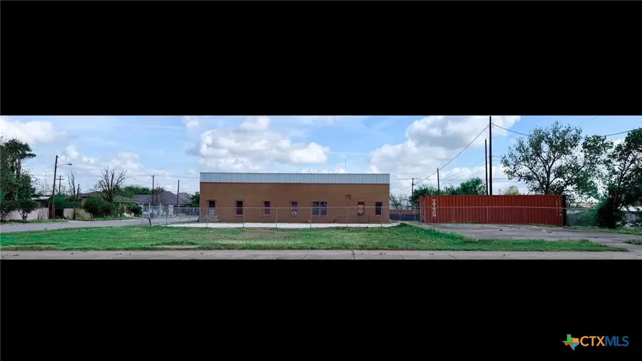 318 W Avenue G Avenue, Temple, TX 76504 - #2