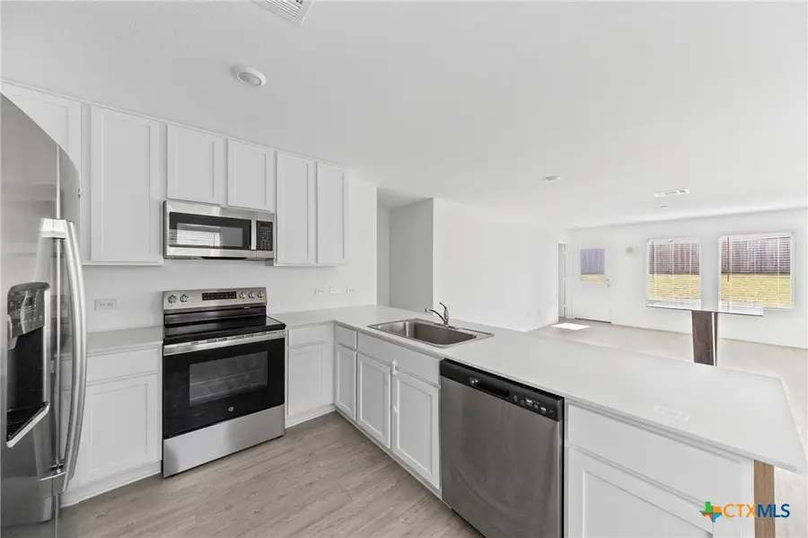 512 Texas Angel Way, Jarrell, TX 76537 - #2