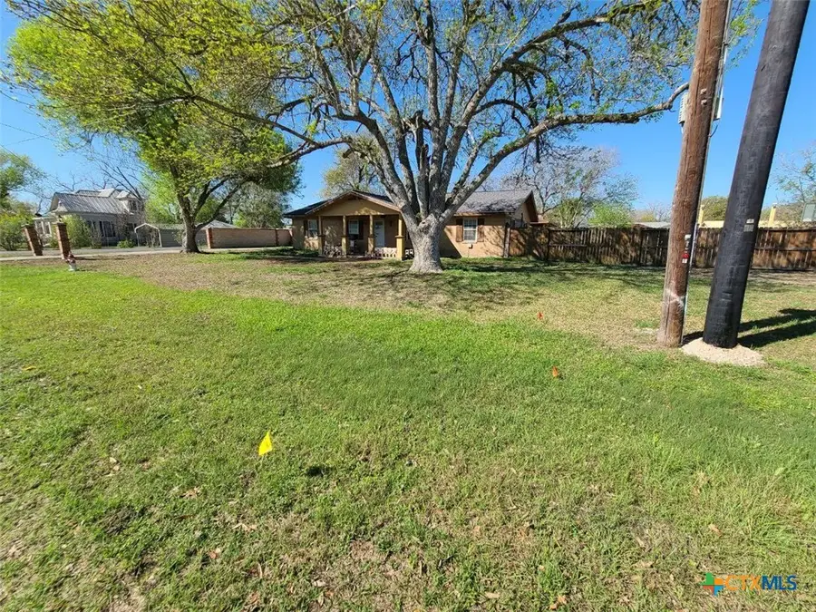 203 N West Street, Yorktown, TX 78164 - #2