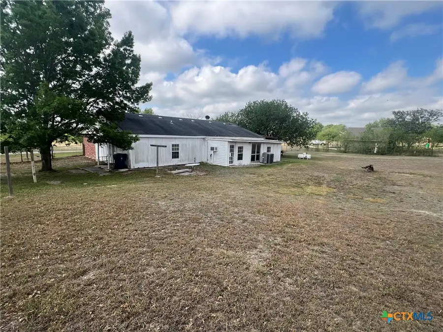 624 Crest Circle Drive, San Marcos, TX 78666 - #3