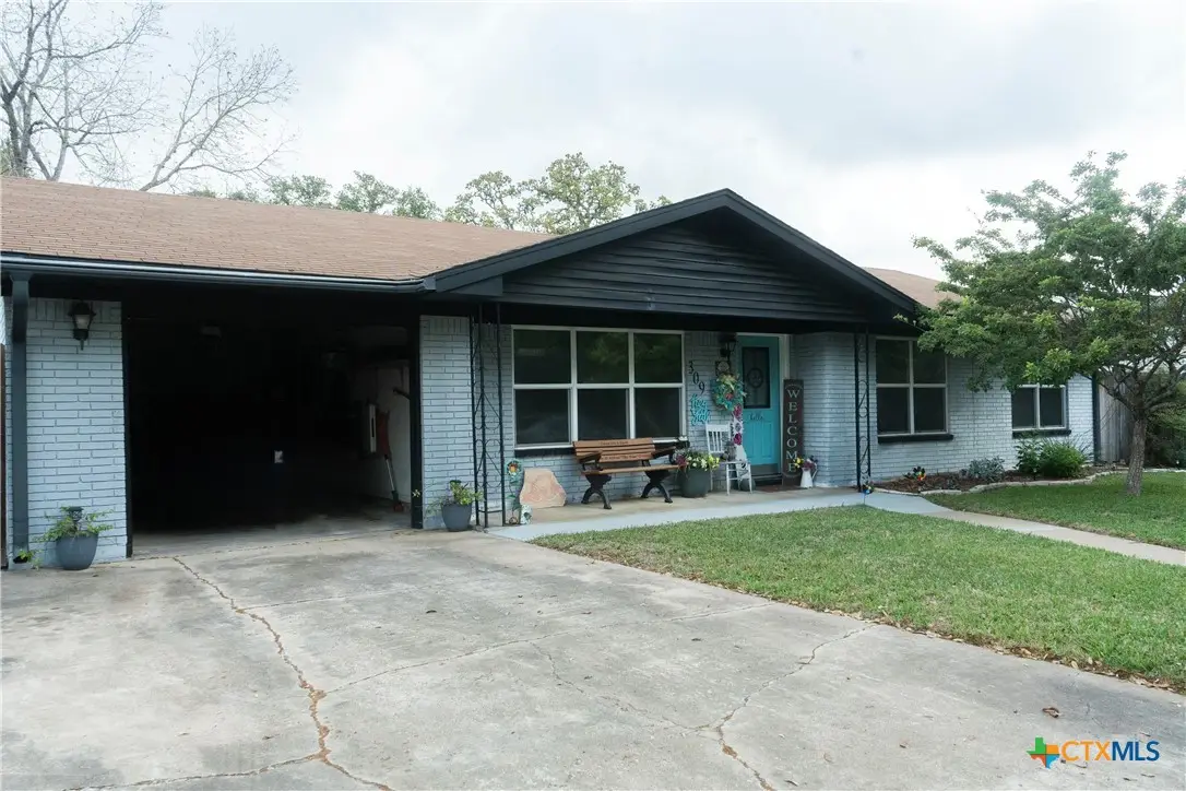 309 Hessler Drive, Hallettsville, TX 77964 - #1