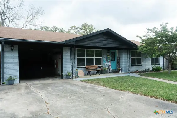 309 Hessler Drive, Hallettsville, TX 77964