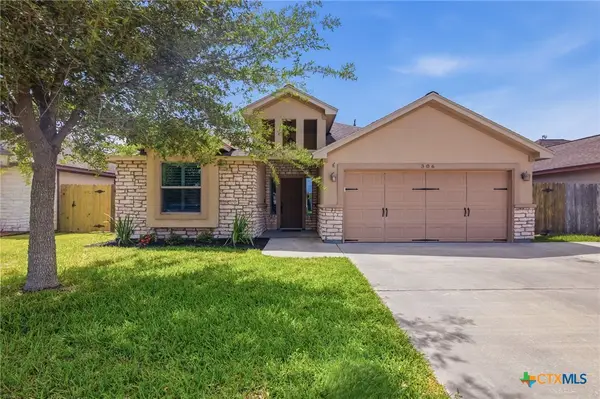 306 Tuscany Drive, Victoria, TX 77904
