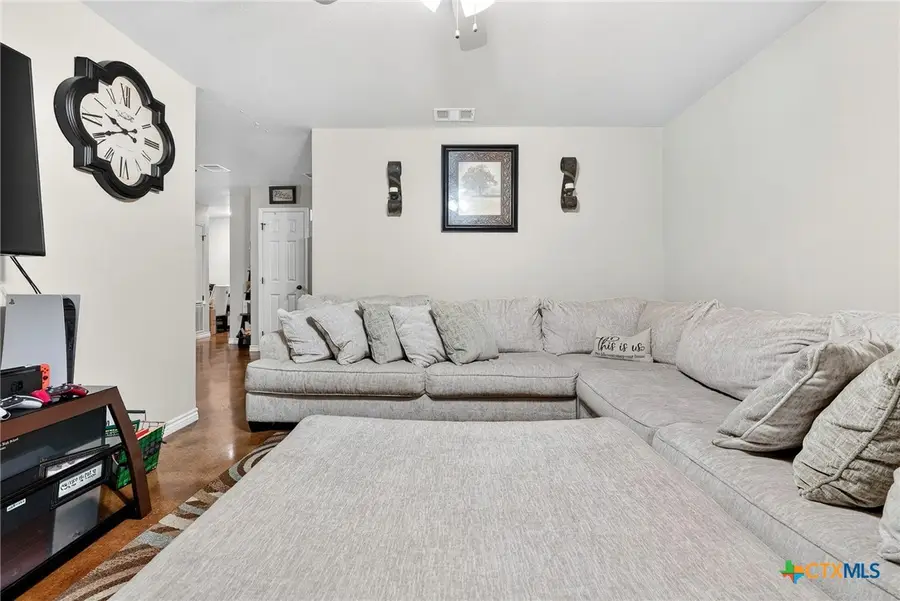 207 W Cardinal Lane, Harker Heights, TX 76548 - #2