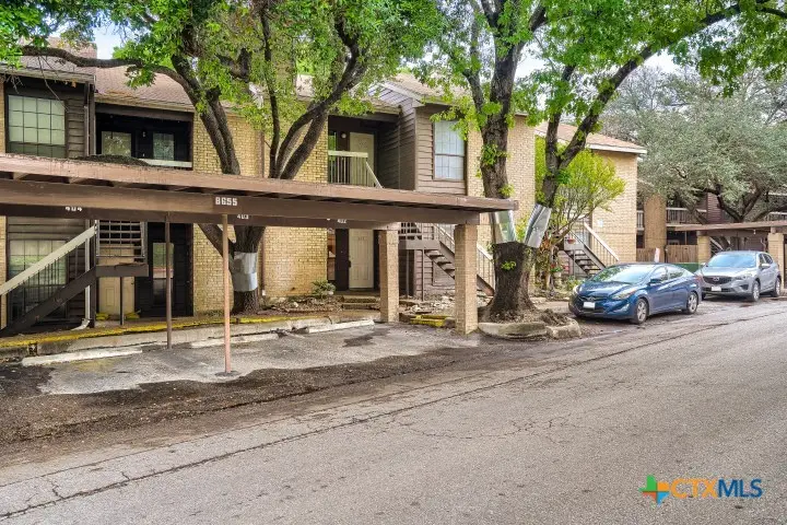 8655 Datapoint Drive, San Antonio, TX 78229 - #3