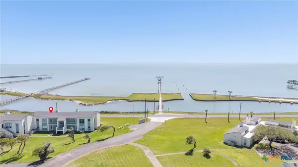 2003 N Fulton Beach Road #77, Rockport, TX 78382