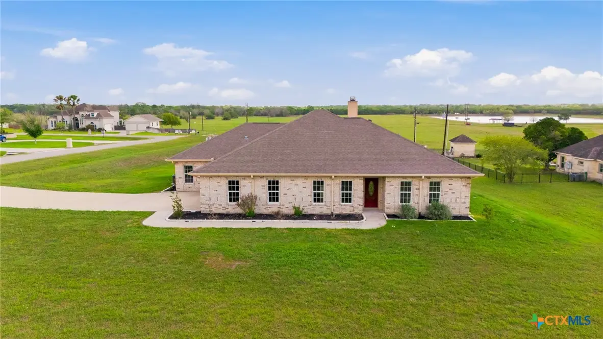 15 Huron Street, Victoria, TX 77905 - #1