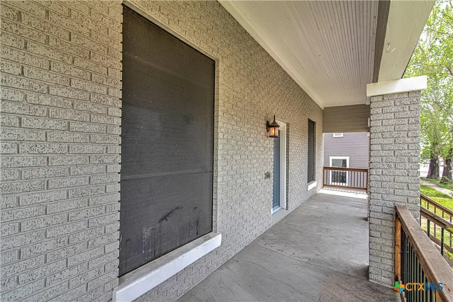 111 N 5th Street, Temple, TX 76501 - #3