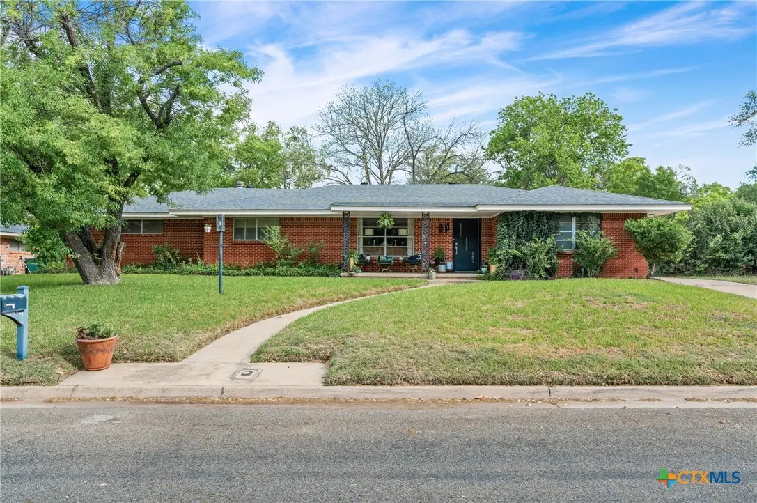 216 E 21st Avenue, Belton, TX 76513 - #1