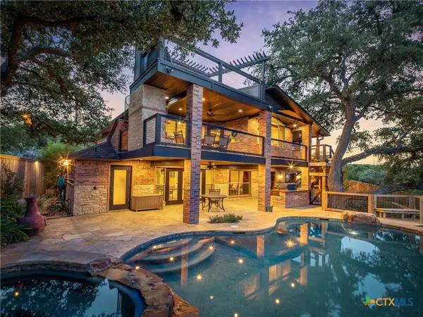 259 Oak Hideaway Drive, Canyon Lake, TX 78133