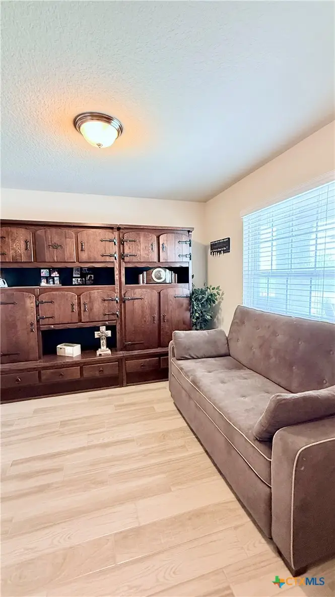 1660 W Nolte Farms Road, Seguin, TX 78155 - #3