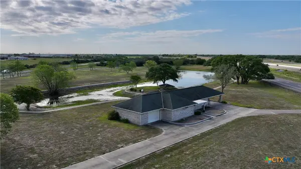 23409 Zac Lentz Parkway, Victoria, TX 77905