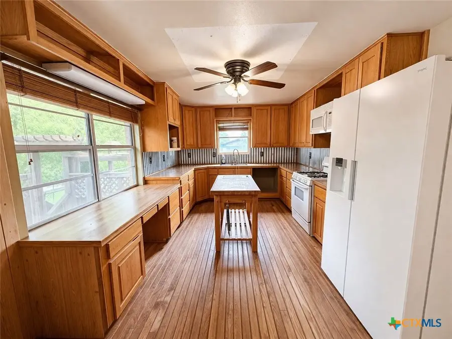 2301 Post Oak Avenue, Copperas Cove, TX 76522 - #3