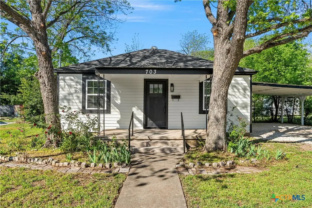 703 E 8th Avenue, Belton, TX 76513 - #1