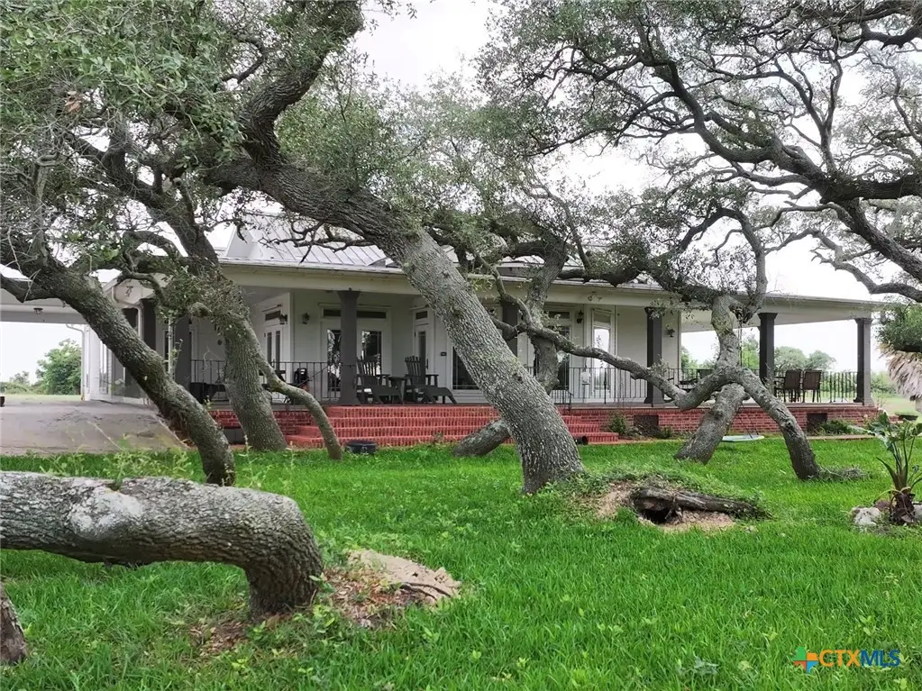 257 Whitaker Road, Port Lavaca, TX 77979 - #1