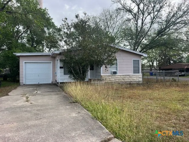 209 Highland Street, Yoakum, TX 77995 - #1