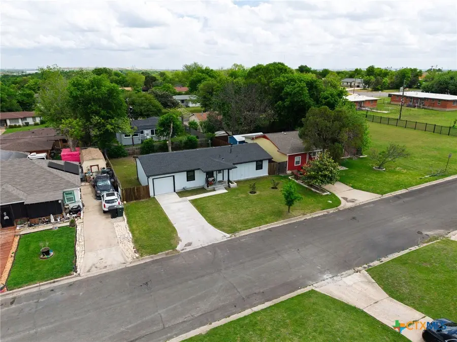 805 S 32nd Street, Temple, TX 76501 - #3