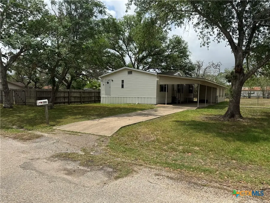 306 Turner Street, Yoakum, TX 77995 - #2